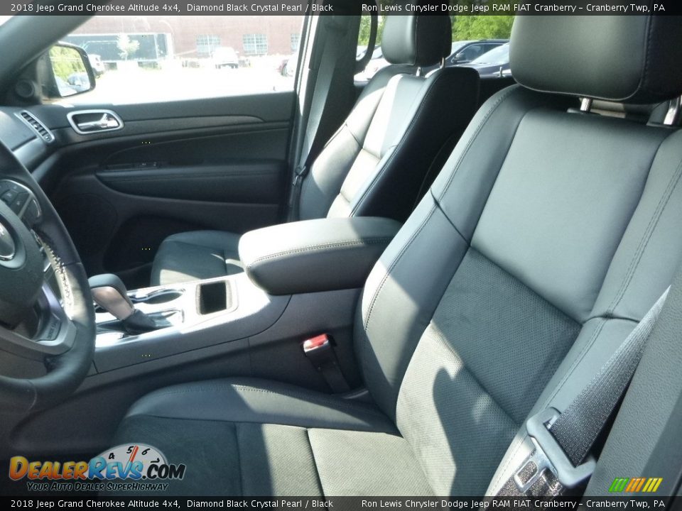2018 Jeep Grand Cherokee Altitude 4x4 Diamond Black Crystal Pearl / Black Photo #15