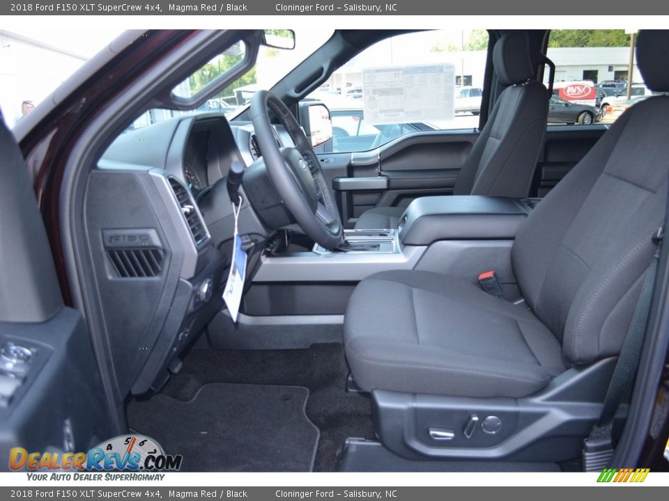 Front Seat of 2018 Ford F150 XLT SuperCrew 4x4 Photo #7
