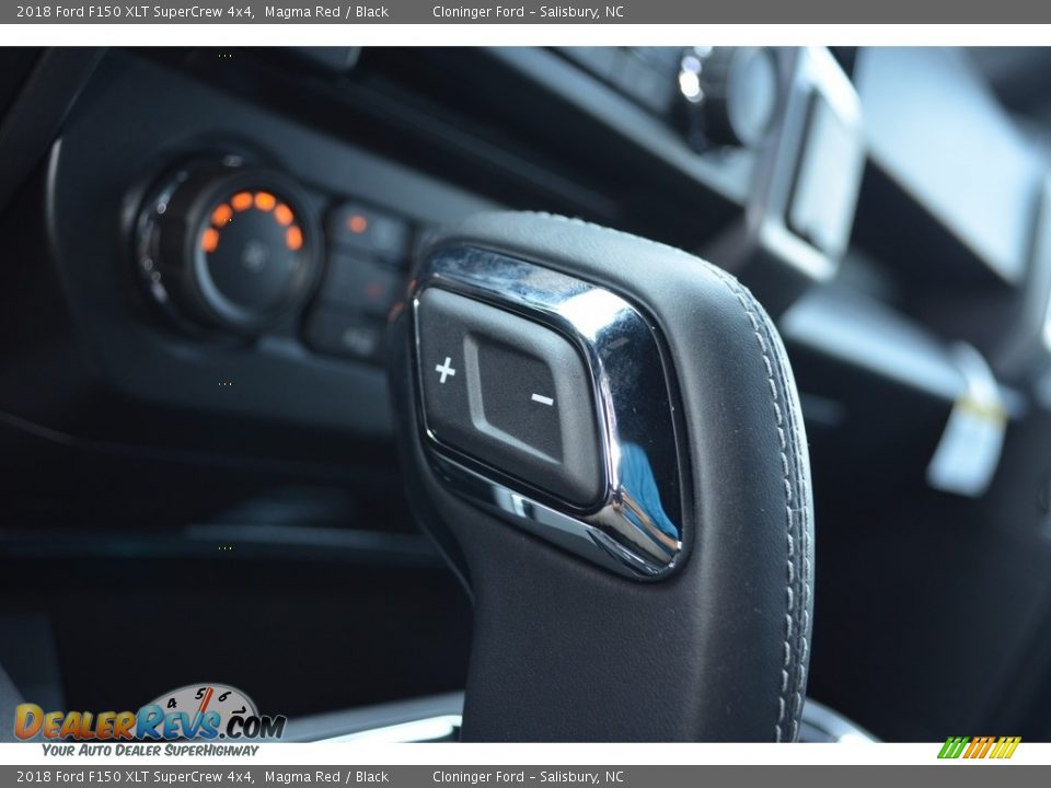 Controls of 2018 Ford F150 XLT SuperCrew 4x4 Photo #18