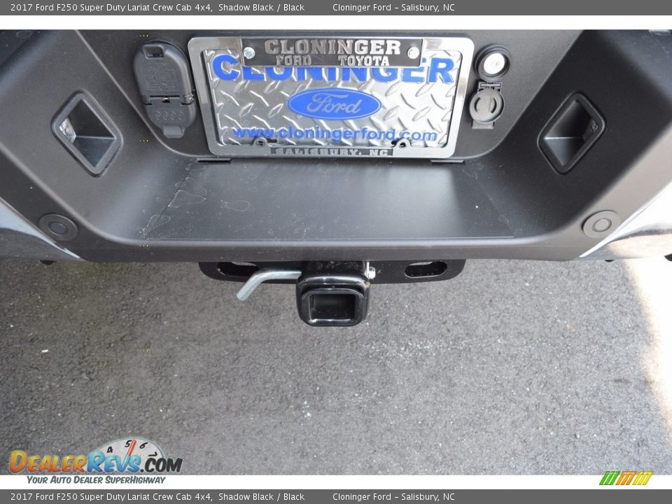 2017 Ford F250 Super Duty Lariat Crew Cab 4x4 Shadow Black / Black Photo #4
