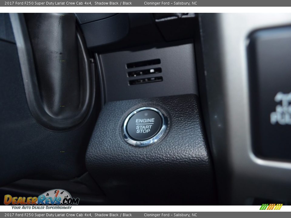 2017 Ford F250 Super Duty Lariat Crew Cab 4x4 Shadow Black / Black Photo #21