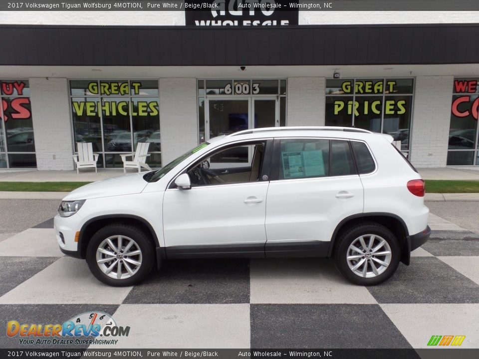 2017 Volkswagen Tiguan Wolfsburg 4MOTION Pure White / Beige/Black Photo #1