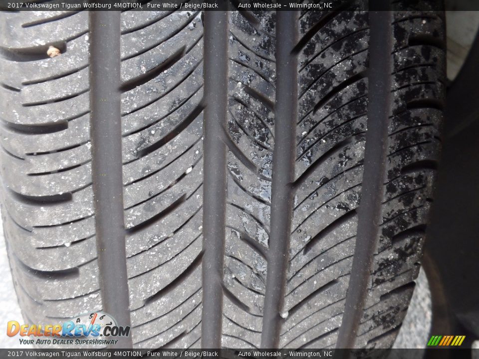 2017 Volkswagen Tiguan Wolfsburg 4MOTION Pure White / Beige/Black Photo #9