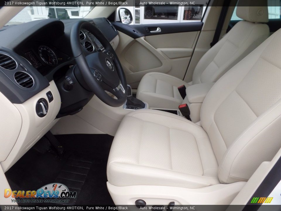 2017 Volkswagen Tiguan Wolfsburg 4MOTION Pure White / Beige/Black Photo #10