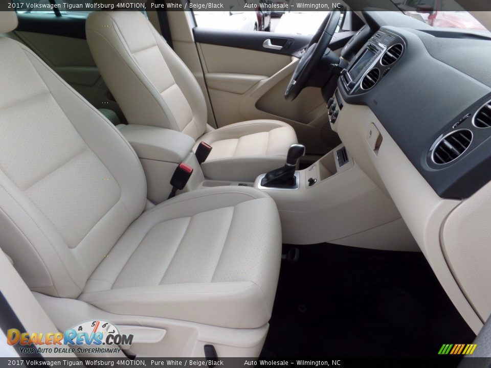 2017 Volkswagen Tiguan Wolfsburg 4MOTION Pure White / Beige/Black Photo #13