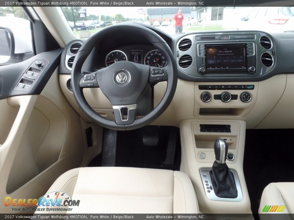 2017 Volkswagen Tiguan Wolfsburg 4MOTION Pure White / Beige/Black Photo #15