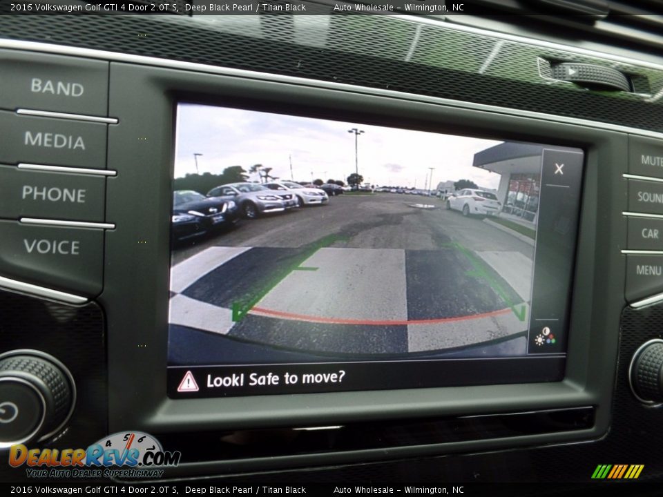 2016 Volkswagen Golf GTI 4 Door 2.0T S Deep Black Pearl / Titan Black Photo #18