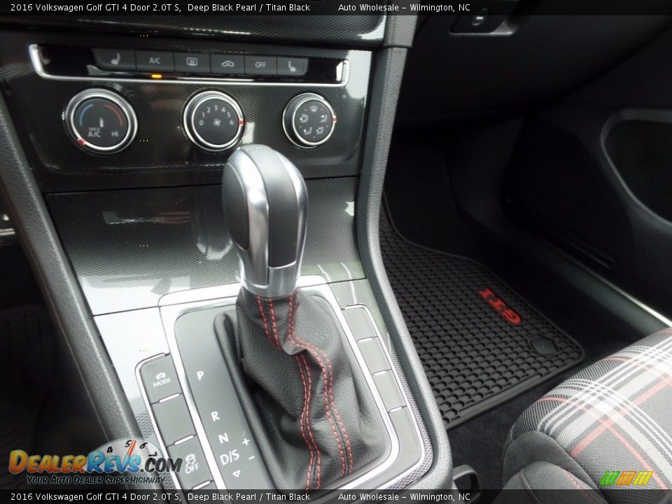 2016 Volkswagen Golf GTI 4 Door 2.0T S Deep Black Pearl / Titan Black Photo #19