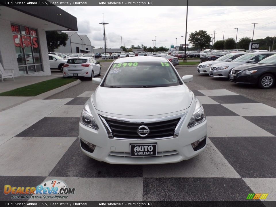 2015 Nissan Altima 2.5 S Pearl White / Charcoal Photo #2