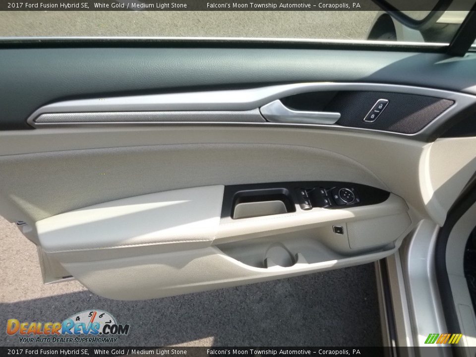2017 Ford Fusion Hybrid SE White Gold / Medium Light Stone Photo #10
