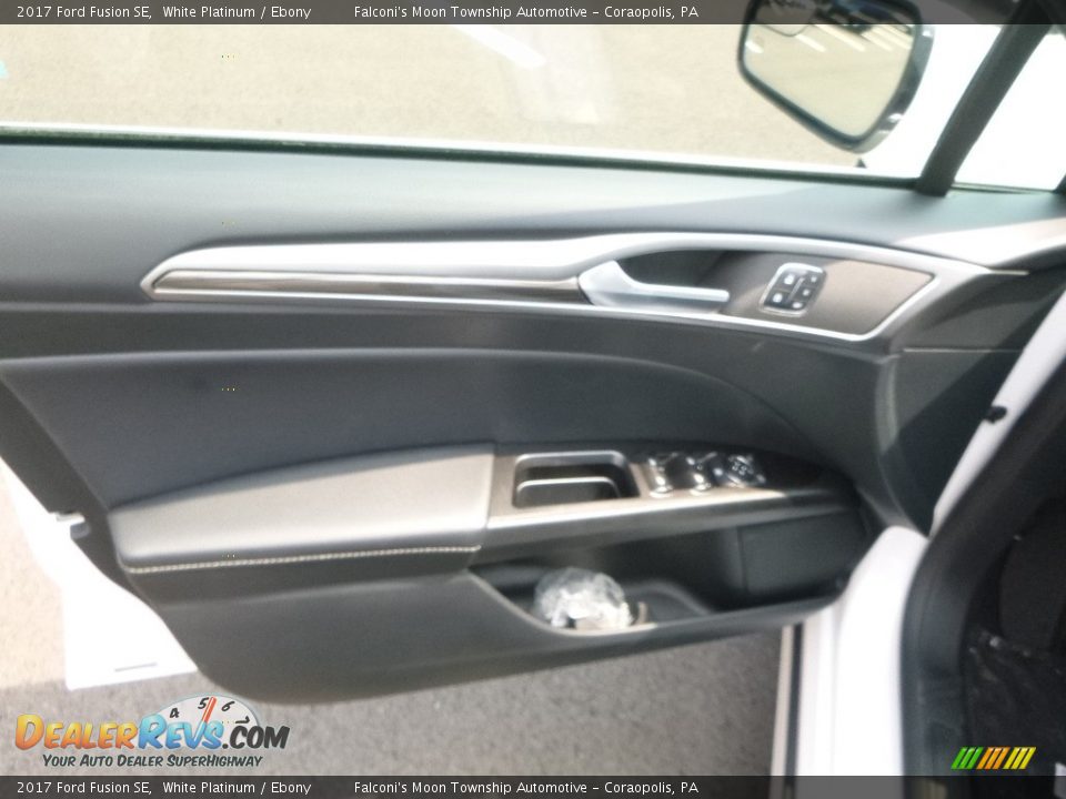 2017 Ford Fusion SE White Platinum / Ebony Photo #10