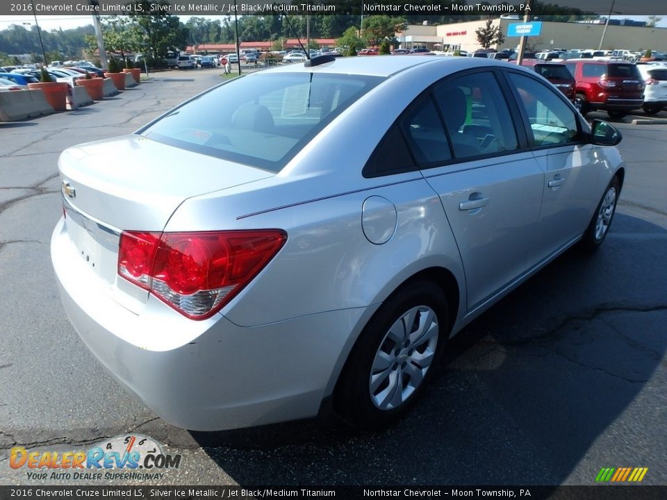 2016 Chevrolet Cruze Limited LS Silver Ice Metallic / Jet Black/Medium Titanium Photo #8