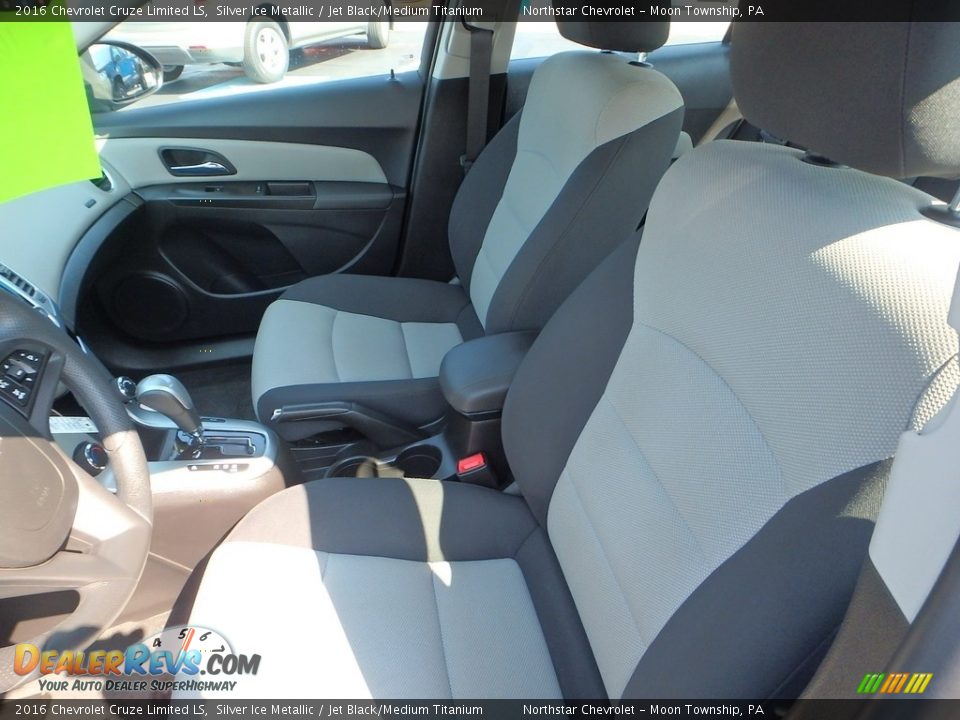 2016 Chevrolet Cruze Limited LS Silver Ice Metallic / Jet Black/Medium Titanium Photo #20
