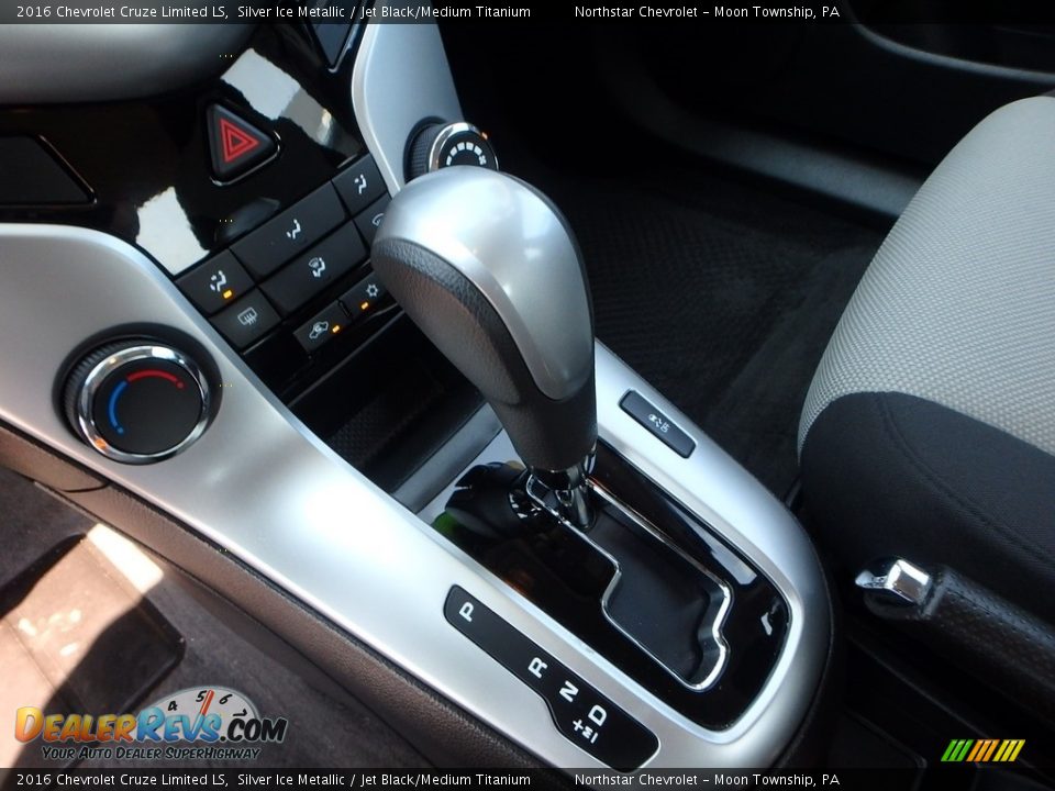 2016 Chevrolet Cruze Limited LS Silver Ice Metallic / Jet Black/Medium Titanium Photo #26