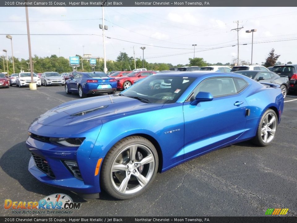 Front 3/4 View of 2018 Chevrolet Camaro SS Coupe Photo #1
