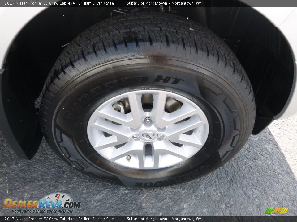 2017 Nissan Frontier SV Crew Cab 4x4 Brilliant Silver / Steel Photo #2