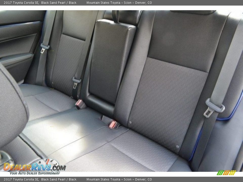 2017 Toyota Corolla SE Black Sand Pearl / Black Photo #7