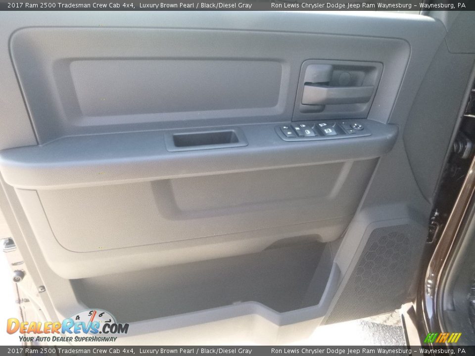 2017 Ram 2500 Tradesman Crew Cab 4x4 Luxury Brown Pearl / Black/Diesel Gray Photo #16