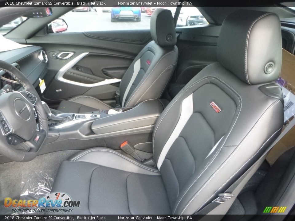 Front Seat of 2018 Chevrolet Camaro SS Convertible Photo #15