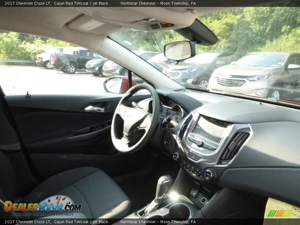 2017 Chevrolet Cruze LT Cajun Red Tintcoat / Jet Black Photo #11