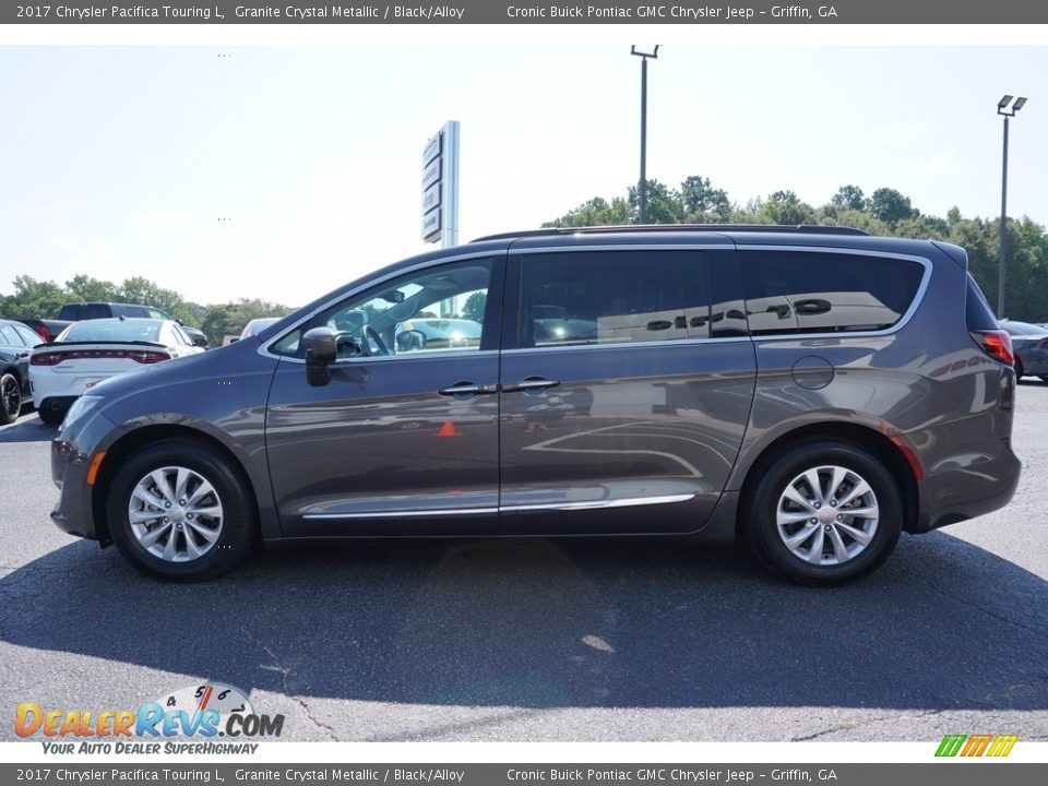 2017 Chrysler Pacifica Touring L Granite Crystal Metallic / Black/Alloy Photo #4