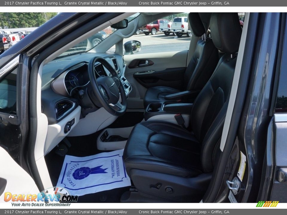 2017 Chrysler Pacifica Touring L Granite Crystal Metallic / Black/Alloy Photo #9