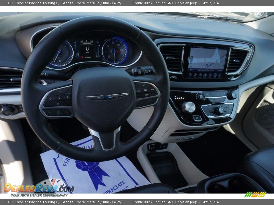 2017 Chrysler Pacifica Touring L Granite Crystal Metallic / Black/Alloy Photo #10