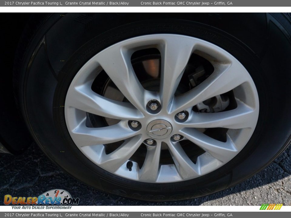 2017 Chrysler Pacifica Touring L Granite Crystal Metallic / Black/Alloy Photo #14