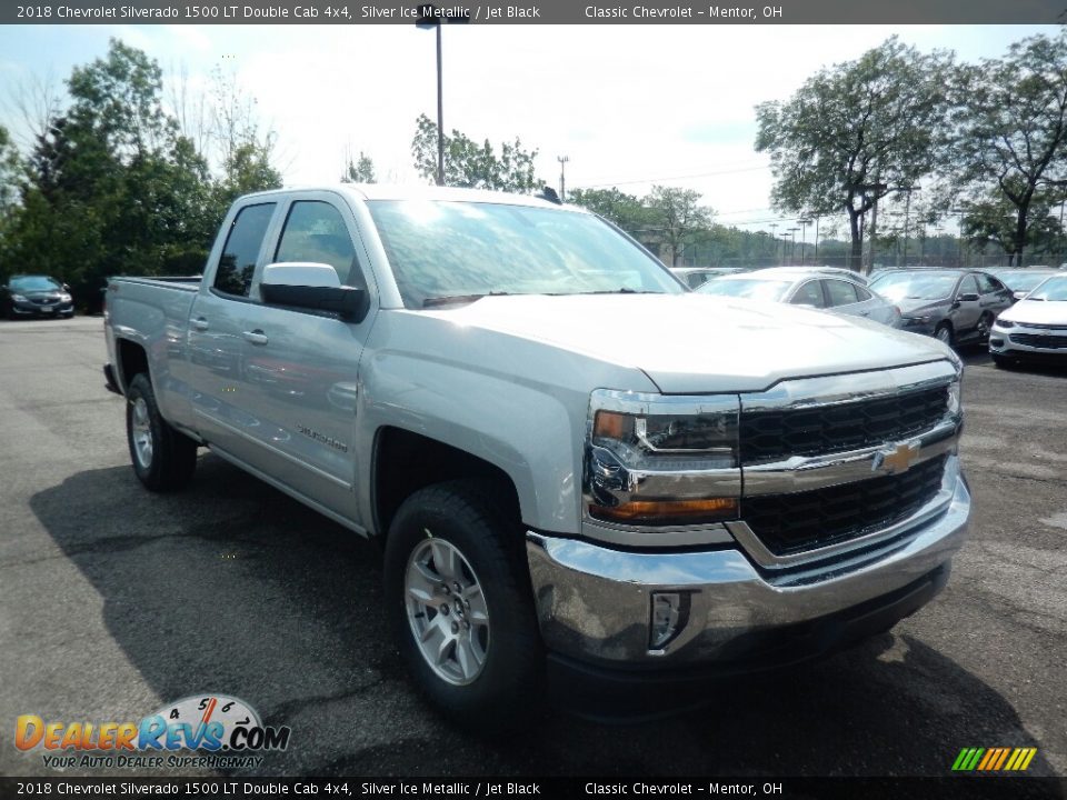 2018 Chevrolet Silverado 1500 LT Double Cab 4x4 Silver Ice Metallic / Jet Black Photo #3