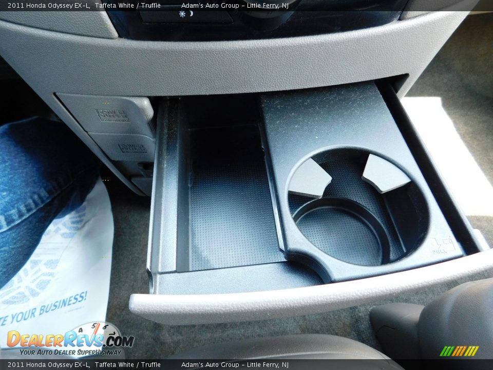 2011 Honda Odyssey EX-L Taffeta White / Truffle Photo #24