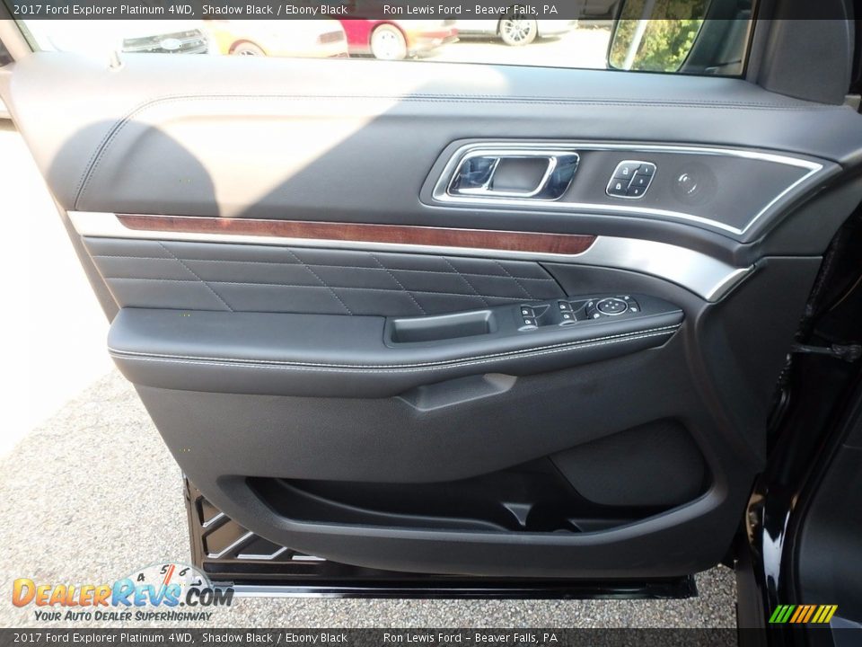2017 Ford Explorer Platinum 4WD Shadow Black / Ebony Black Photo #14