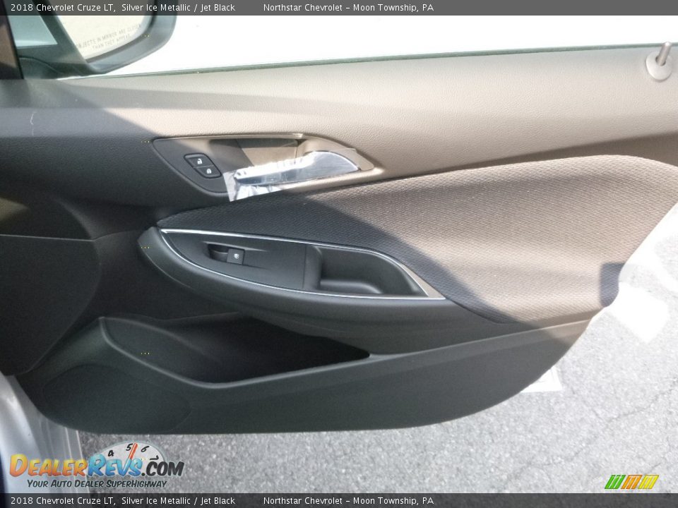 2018 Chevrolet Cruze LT Silver Ice Metallic / Jet Black Photo #12