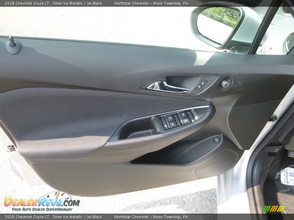 2018 Chevrolet Cruze LT Silver Ice Metallic / Jet Black Photo #15
