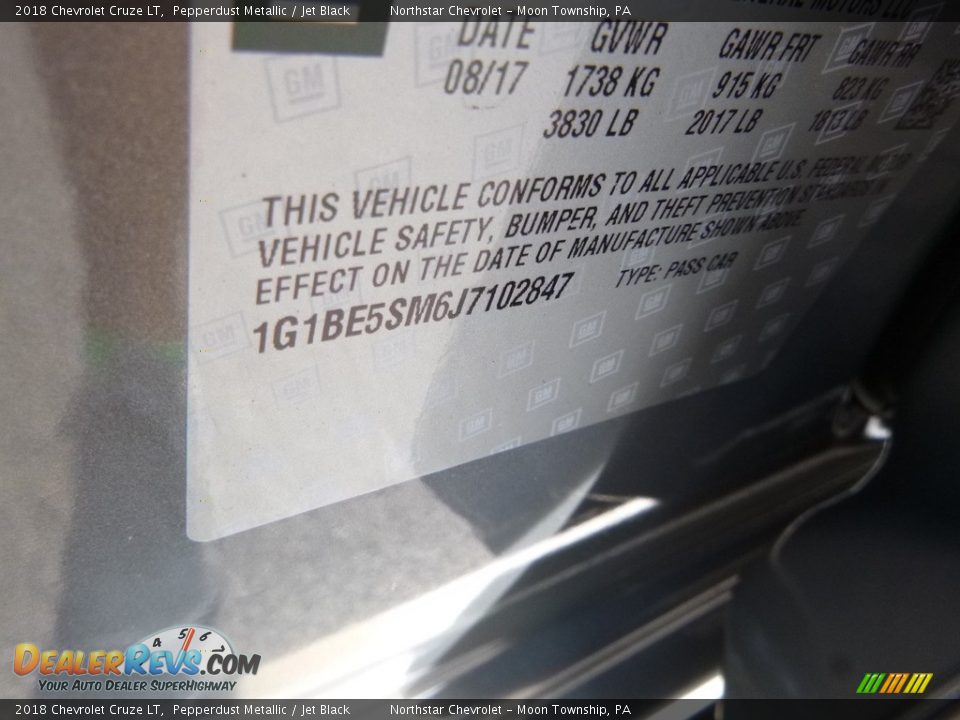 2018 Chevrolet Cruze LT Pepperdust Metallic / Jet Black Photo #17