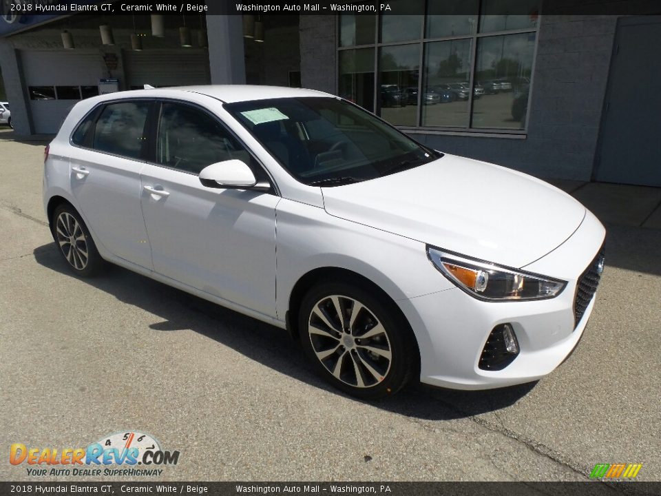 Front 3/4 View of 2018 Hyundai Elantra GT  Photo #1
