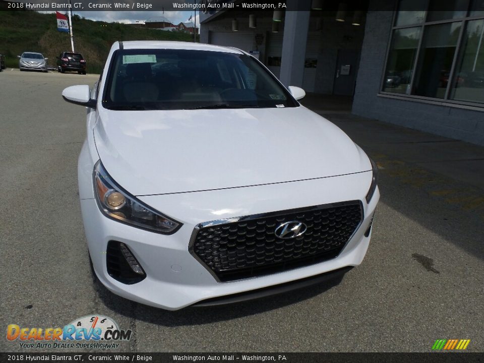 2018 Hyundai Elantra GT Ceramic White / Beige Photo #3