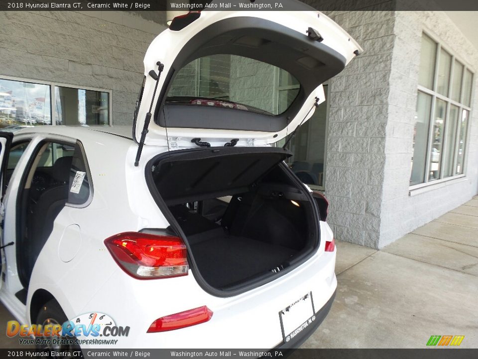 2018 Hyundai Elantra GT Ceramic White / Beige Photo #13