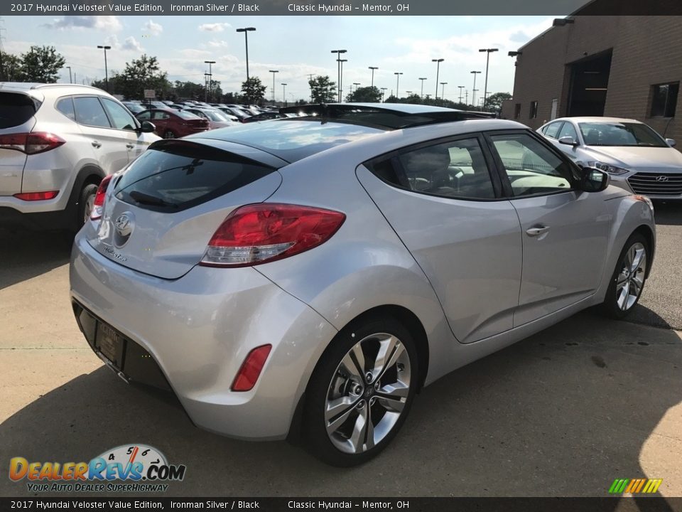 2017 Hyundai Veloster Value Edition Ironman Silver / Black Photo #2