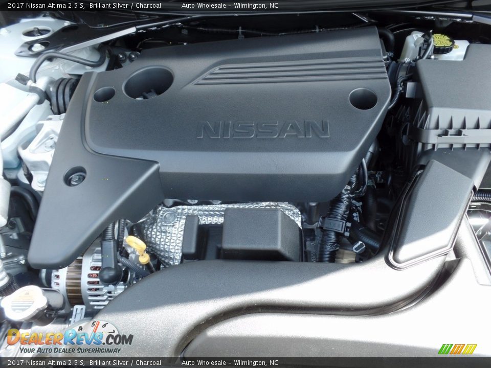2017 Nissan Altima 2.5 S Brilliant Silver / Charcoal Photo #6