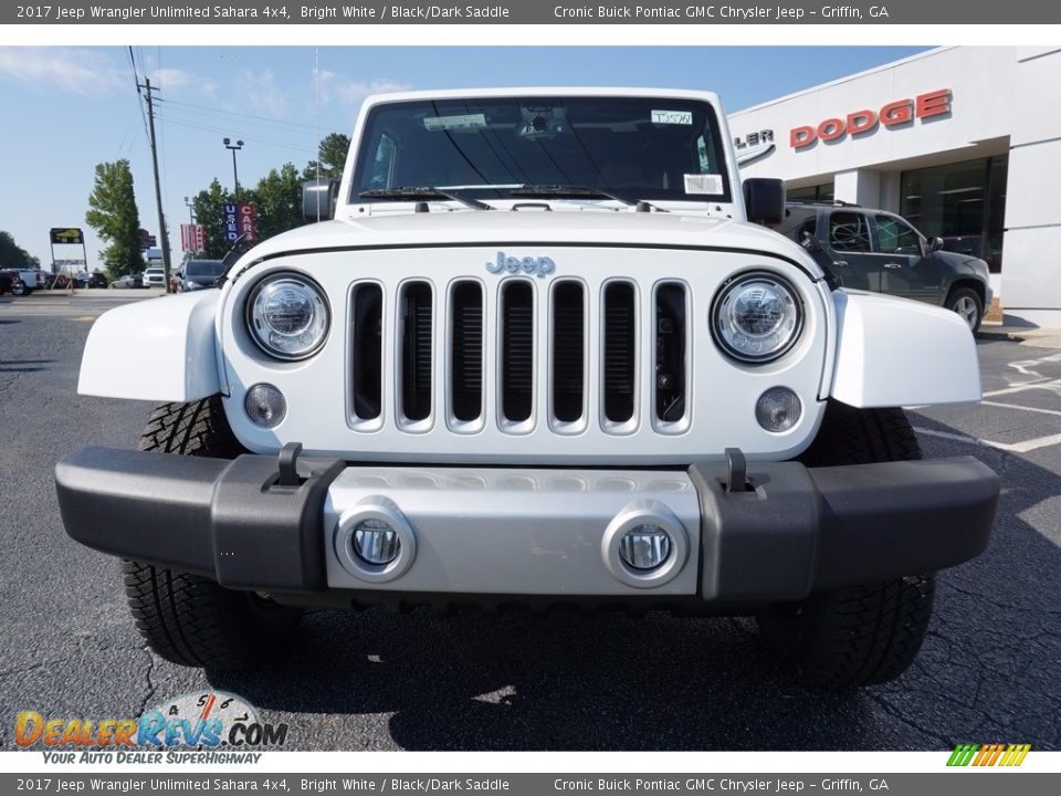 2017 Jeep Wrangler Unlimited Sahara 4x4 Bright White / Black/Dark Saddle Photo #2