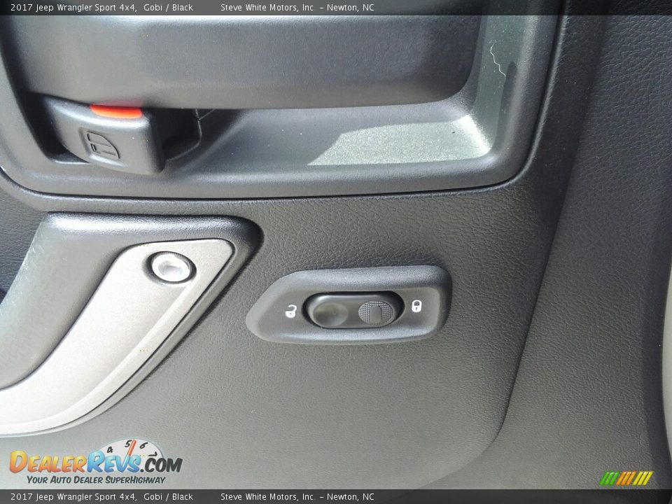 2017 Jeep Wrangler Sport 4x4 Gobi / Black Photo #14