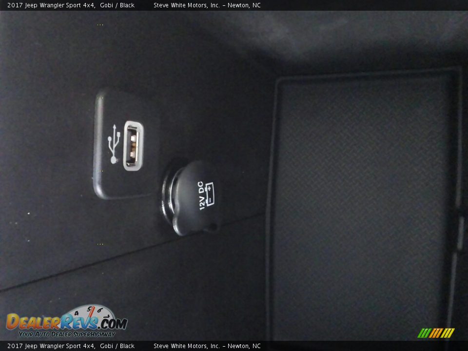 2017 Jeep Wrangler Sport 4x4 Gobi / Black Photo #23