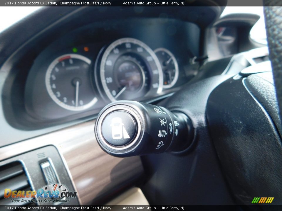 2017 Honda Accord EX Sedan Champagne Frost Pearl / Ivory Photo #24