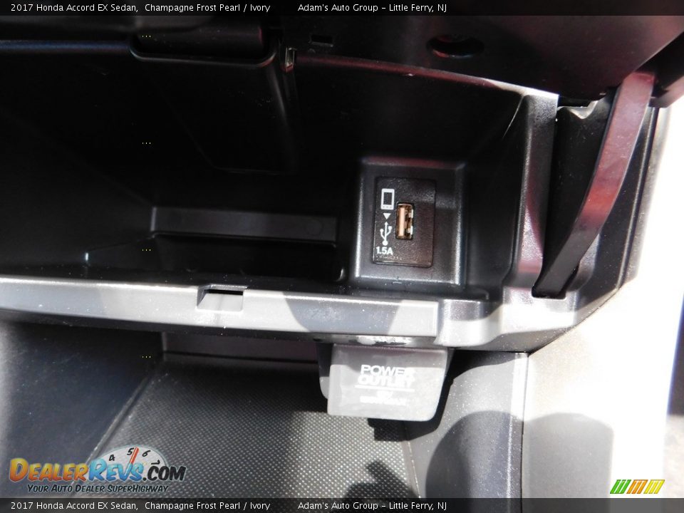 2017 Honda Accord EX Sedan Champagne Frost Pearl / Ivory Photo #28