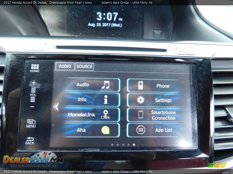 2017 Honda Accord EX Sedan Champagne Frost Pearl / Ivory Photo #32