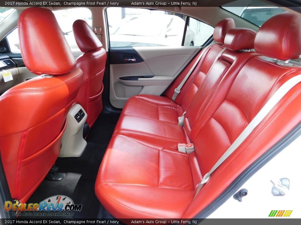2017 Honda Accord EX Sedan Champagne Frost Pearl / Ivory Photo #35