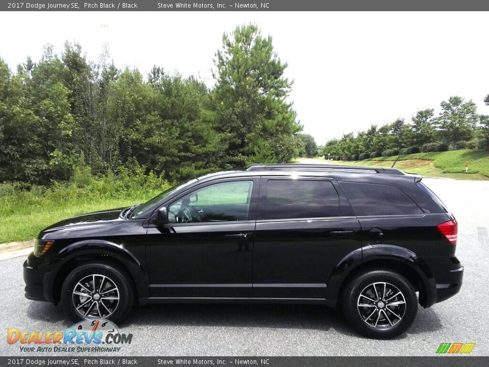 2017 Dodge Journey SE Pitch Black / Black Photo #1