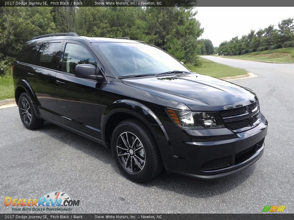 2017 Dodge Journey SE Pitch Black / Black Photo #4