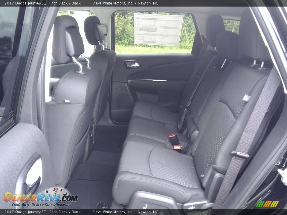 2017 Dodge Journey SE Pitch Black / Black Photo #10