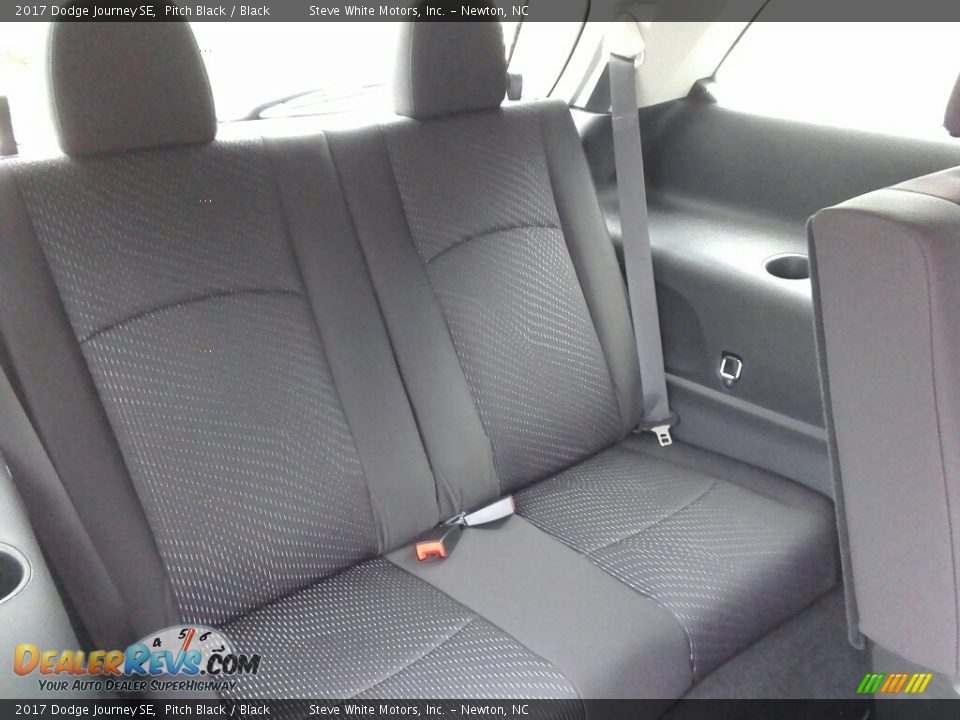 2017 Dodge Journey SE Pitch Black / Black Photo #14